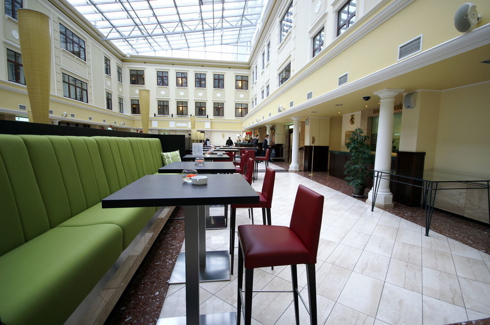 Courtyard By Marriott Moscow City Center Exterior photo